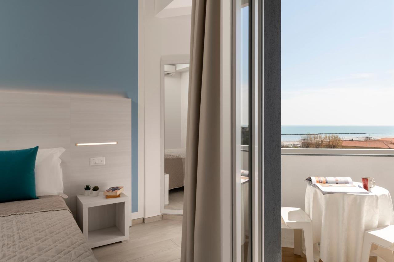 Hotel Raffaello Bellaria-Igea Marina Exterior foto
