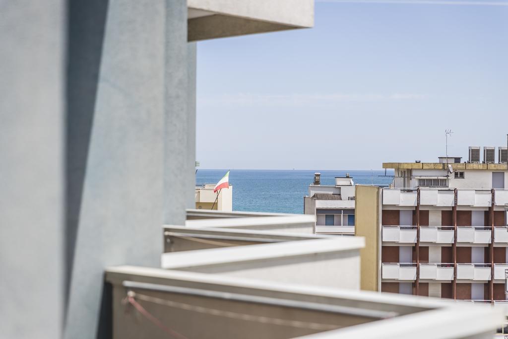 Hotel Raffaello Bellaria-Igea Marina Exterior foto